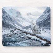 Snowy Owl On a Winter Tree Branch マウスパッド (正面)