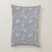 Snowy Owl On Winter Pine アクセントクッション (裏面(縦))