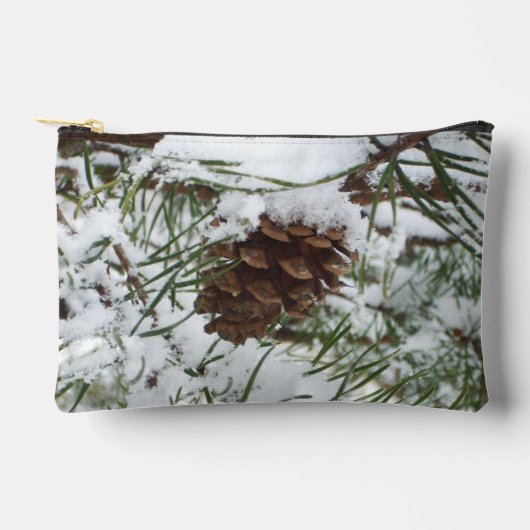 Snowy Pine Cone I冬自然撮影 アクセサリーポーチ (正面)