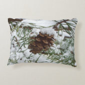 Snowy Pine Cone I冬自然撮影 アクセントクッション (裏面)