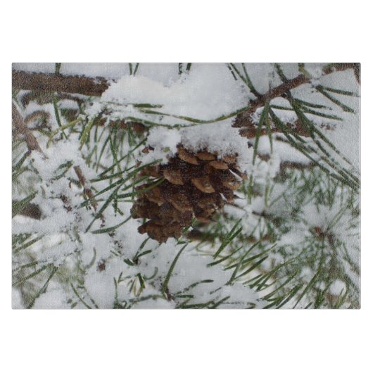 Snowy Pine Cone I冬自然撮影 カッティングボード (正面)