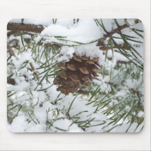 Snowy Pine Cone I冬自然撮影 マウスパッド