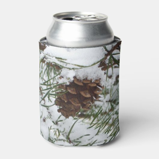 Snowy Pine Cone I冬自然撮影 缶クーラー (缶正面)