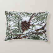 Snowy Pine Cone II冬の自然撮影 アクセントクッション (裏面)