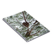 Snowy Pine Cone II冬の自然撮影 ノートブック (右側)