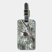 Snowy Pine Cone II冬の自然撮影 ラゲッジタグ (正面縦)