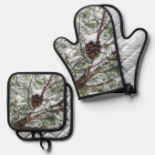 Snowy Pine Cone II Winter Nature Photography 鍋つかみ&鍋敷きセット (正面/裏面)