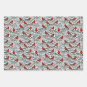 Snowy Winter Red Cardinal Bird Pattern ラッピングペーパーシート (正面)