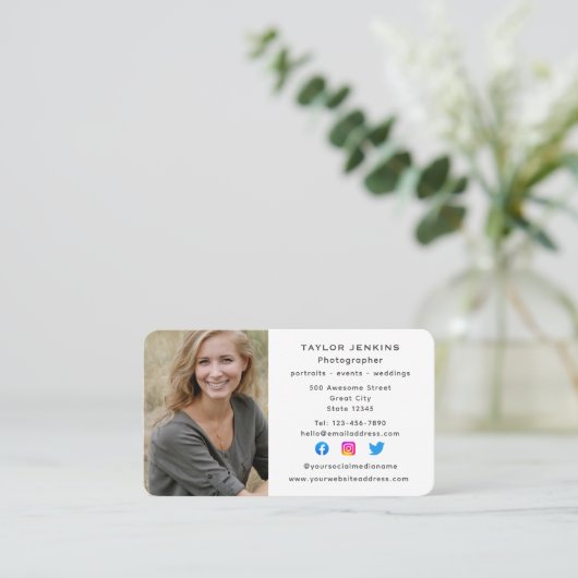 SNSフリーランス写真家ヘッドショット写真 名刺 (スタンド正面)