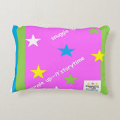 snuggle up - it's storytime pillow アクセントクッション (裏面)