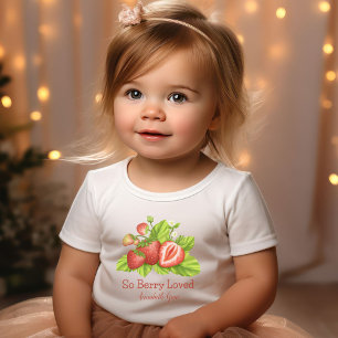 So Berry Lovedベビー幼児Tシャツイチゴ ベビーボディスーツ