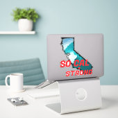SO CAL STRONG Red Blk CAアウトライン海無地のハート シール (デスク上のノートパソコン)