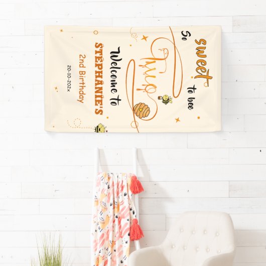 So Sweet To Bee Two Cute Honey Bee 2nd Birthday 横断幕 (インサイチュ)