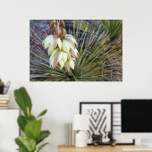 Soaptree Yucca Flowers In The Upper Missouri ポスター (ホームオフィス)