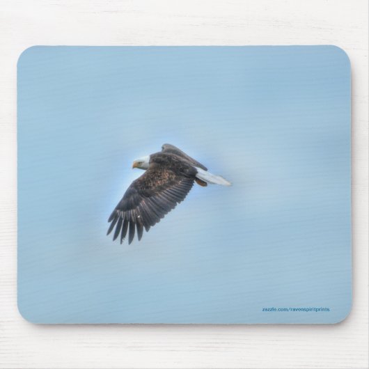 Soaring Bald Eagle Wildife写真4 マウスパッド (正面)