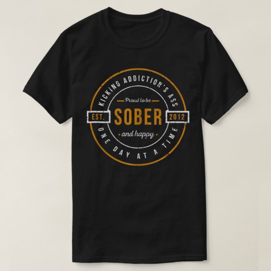 Sober Since 2012  10 Year Sobriety Anniversary  Tシャツ (デザイン正面)
