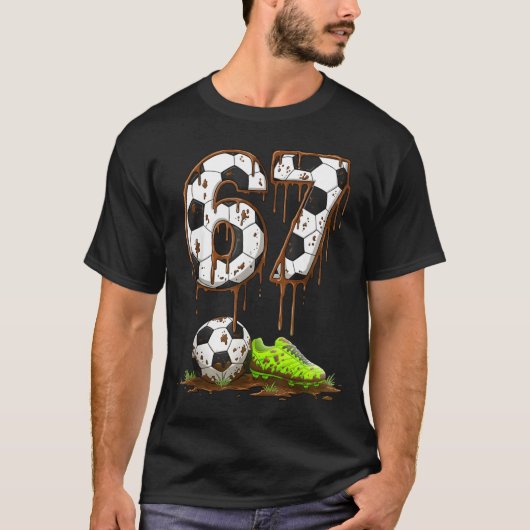 Soccer 67 Six Seven Meme Boys Teens Kids Gen Alpha Tシャツ (正面)