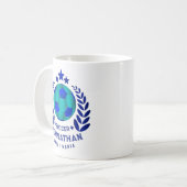 Soccer Ball Crest | Bright Blue Sport Fan Gifts  コーヒーマグカップ (正面左)