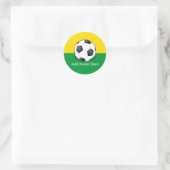 Soccer Ball on Yellow and Green Background ラウンドシール (バッグ)