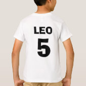 Soccer Birthday Boy T-Shirt -Editable Jersey Tシャツ (裏面)