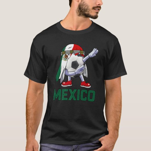 Soccer  Cute Soccer Ball Dabbing Mexico Flag Pride Tシャツ (正面)