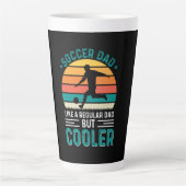 Soccer Dad Retro Sunset カフェラテマグ (正面)