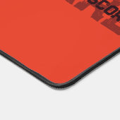 Soccer Player on Red Background デスクマット (コーナー)