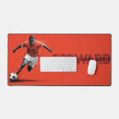 Soccer Player on Red Background デスクマット (キーボード&マウス)