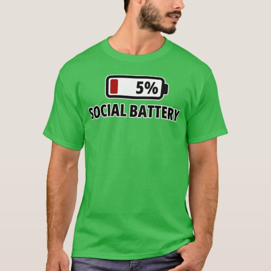 Social Battery 5% Funny Introvert Tシャツ (正面)