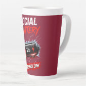 Social Battery Extremely Low – Funny Introvert  カフェラテマグ (右アングル)