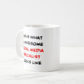 social media specialist, awesome コーヒーマグカップ (正面左)