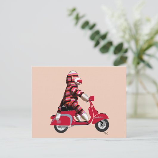 Sock Monkey on Red Moped ポストカード (スタンド正面)