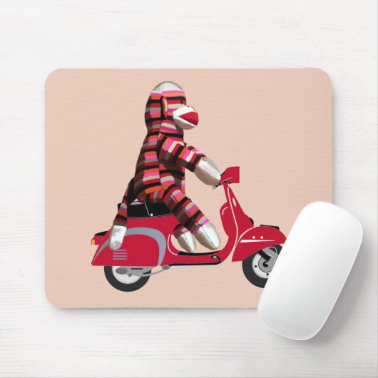 Sock Monkey on Red Moped マウスパッド (マウス)
