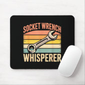 Socket Wrench Whisperer Retro Mechanic Crew Auto T マウスパッド (マウス)