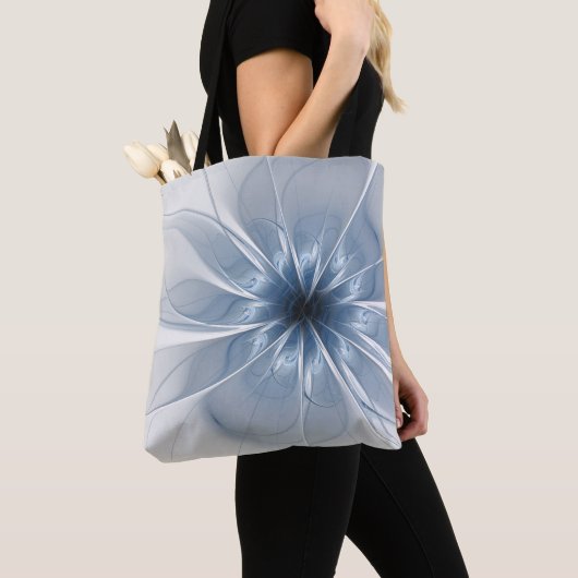 Soft and tenderness blue fractal fantasy flower cu トートバッグ (クローズアップ)