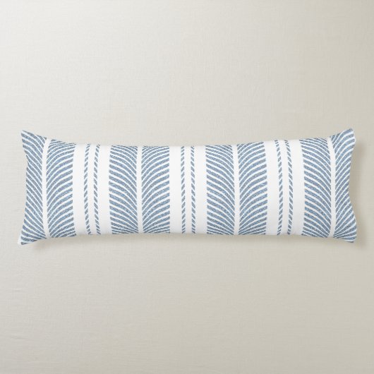 Soft Blue Herringbone Fern Striped Pattern ボディピロー (正面)