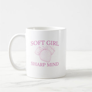 Soft Girl Sharp Mind — Strawberry Aesthetic Design コーヒーマグカップ