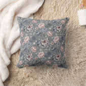 Soft Gray and Blush Peony Damask  クッション (ブランケット)