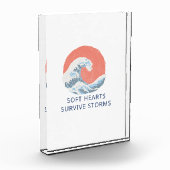 Soft Hearts Survive Storms フォトブロック (左)
