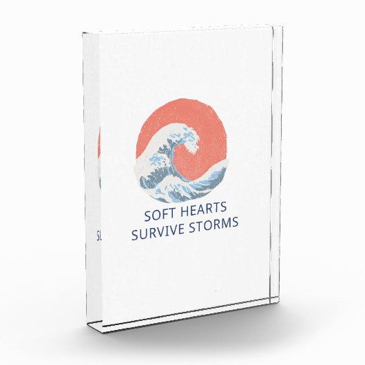 Soft Hearts Survive Storms フォトブロック (左)