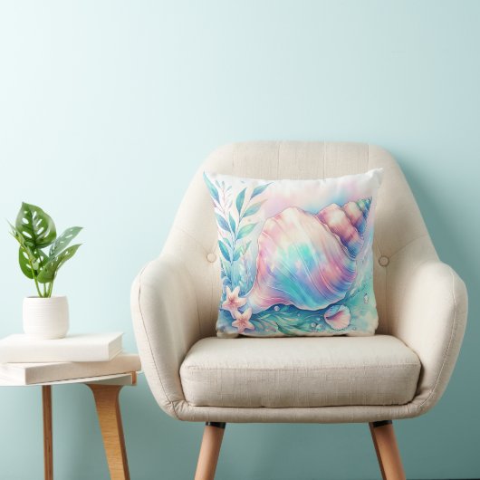 Soft Iridescent Pastel Hues Conch Seashell クッション (椅子)