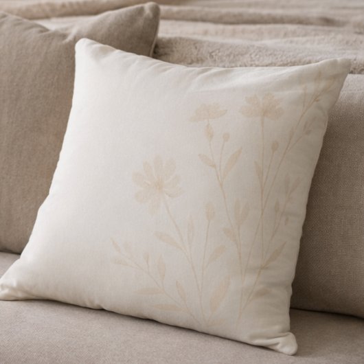 Soft Ivory Florals Throw Pillow クッション