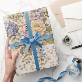 Soft Ivory Garden Bloom ラッピングペーパー