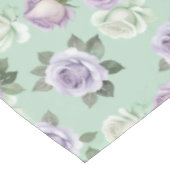 Soft Lilac And White Roses With Watercolor Effects テーブルクロス (アングル)