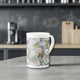 Soft Meadow Floral Watercolor ボーンチャイナマグカップ