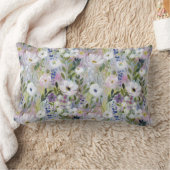 Soft Meadow Floral Watercolor ランバークッション (ブランケット)