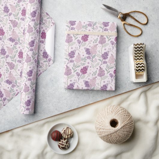 Soft Pink and Purple Lilac Floral Pattern   ラッピングペーパー (クラフト)