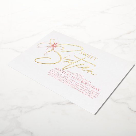 Soft Pink Bow Elegant Romantic Sweet 16th Birthday 箔招待状 (回転した状態)