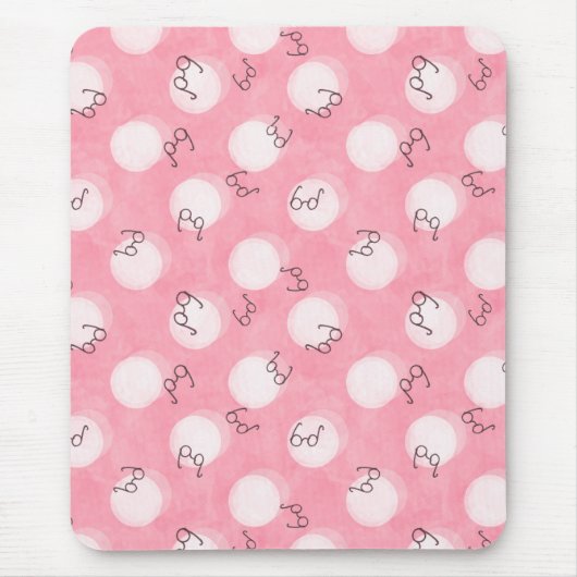 Soft Pink Cute Pattern – Minimal Aesthetic Polka マウスパッド (正面)