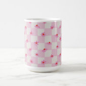 Soft Pink Daisy Checkerboard Floral Pattern コーヒーマグカップ (中央)